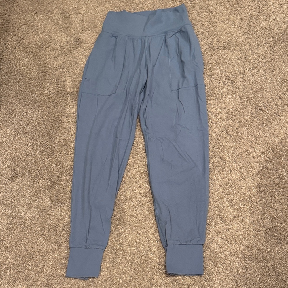 Athleta salutation jogger XXS